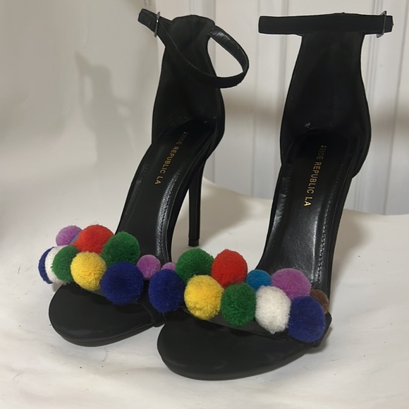 Pom Pom Stiletto Heels - Picture 3 of 7